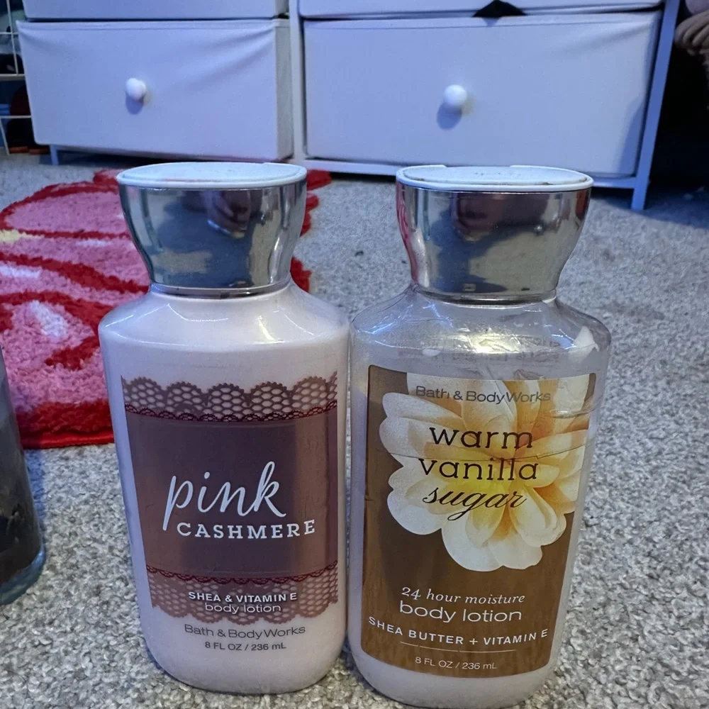 Bath & Body Works Body Wash Collection - Pink, Blue, Gold - Picture 4 of 4